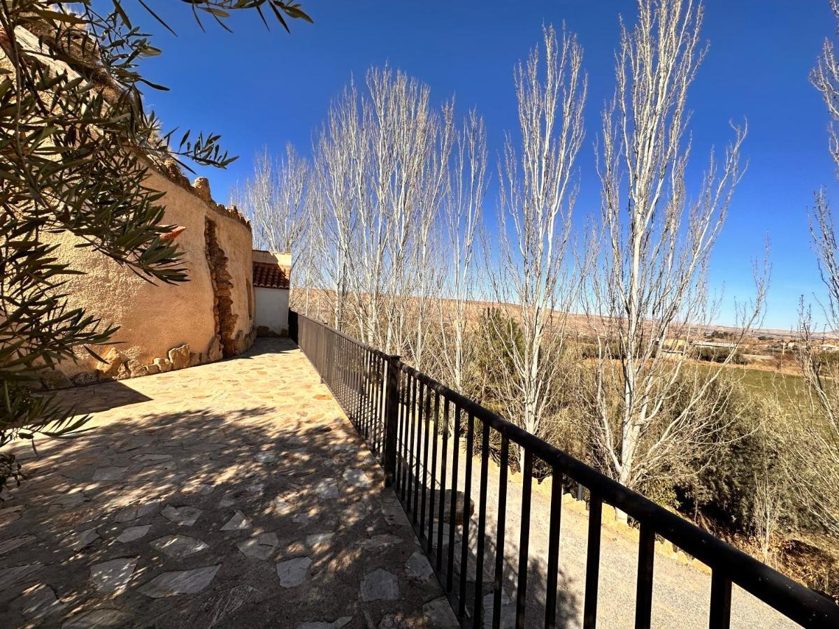 Cuevas La Granja Apartment Benalua de Guadix ภายนอก รูปภาพ