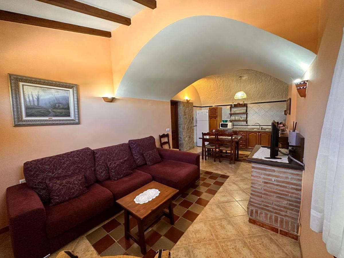 Cuevas La Granja Apartment Benalua de Guadix ภายนอก รูปภาพ