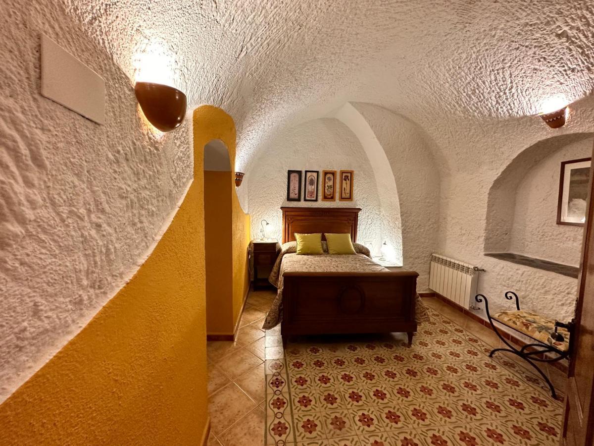 Cuevas La Granja Apartment Benalua de Guadix ภายนอก รูปภาพ