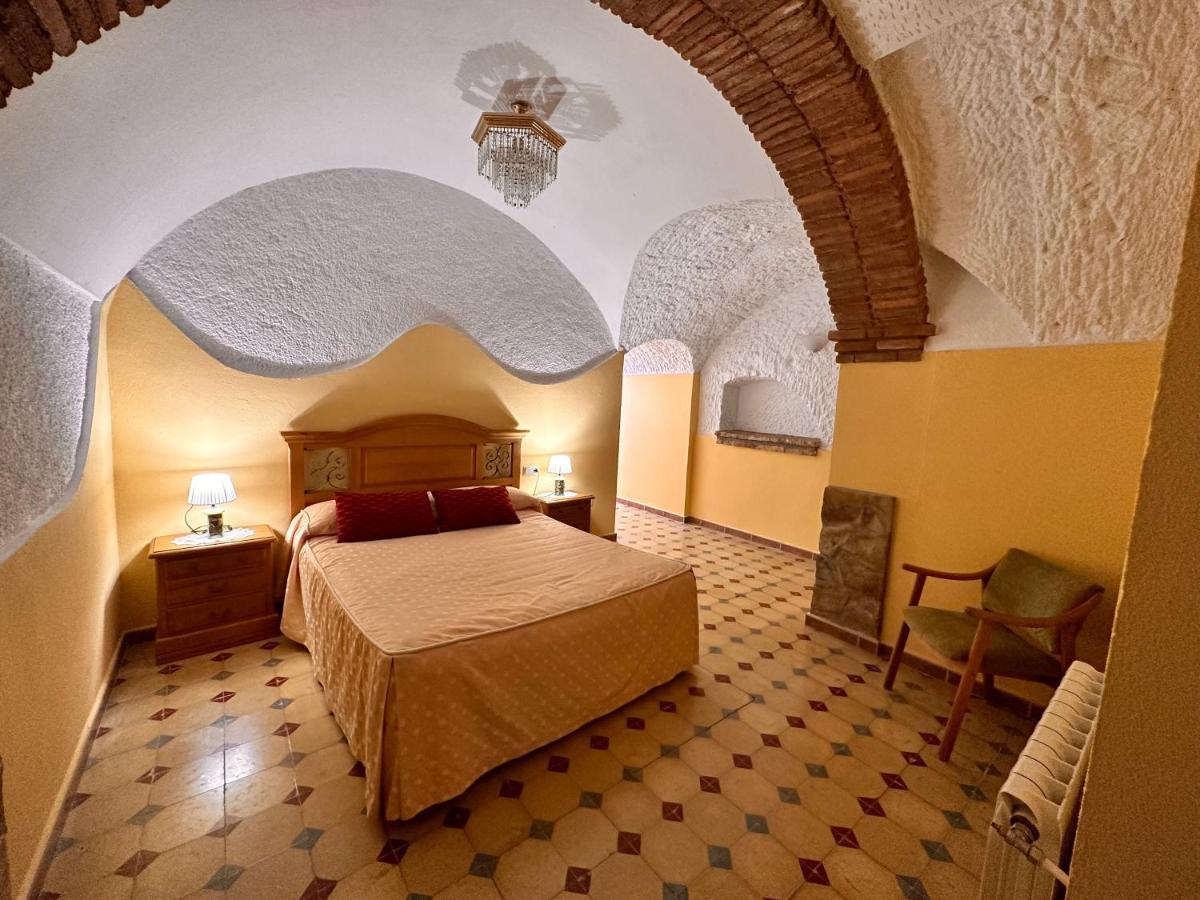 Cuevas La Granja Apartment Benalua de Guadix ภายนอก รูปภาพ