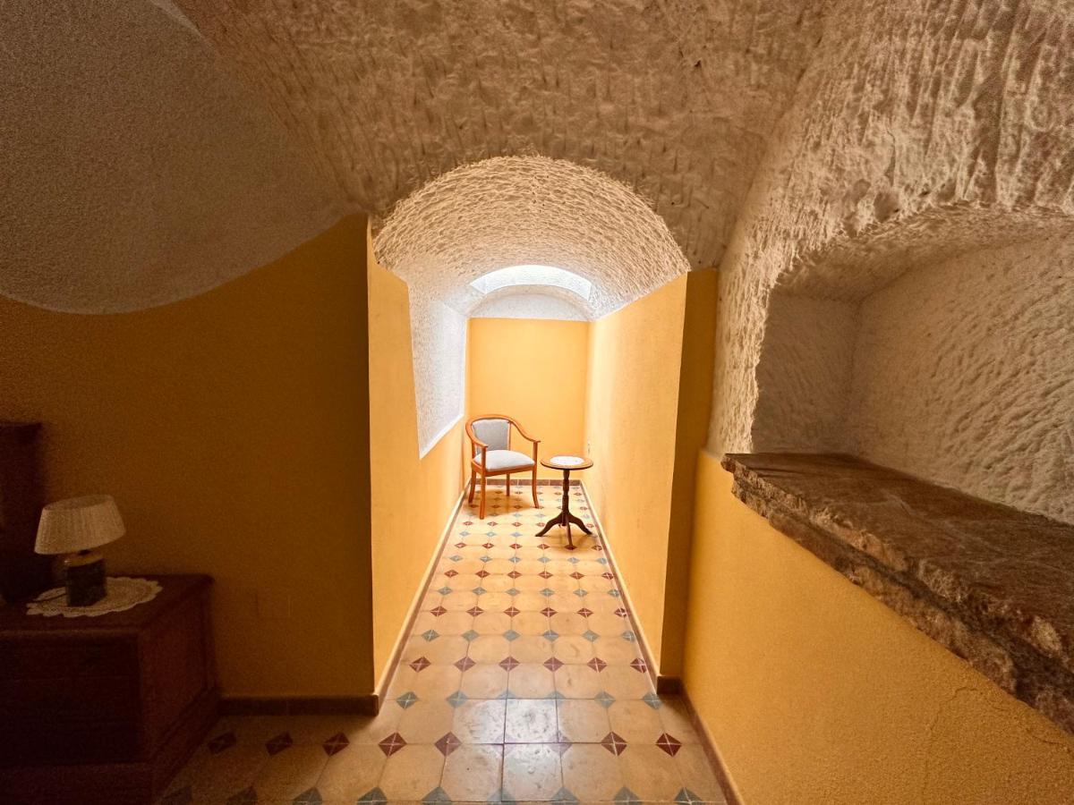Cuevas La Granja Apartment Benalua de Guadix ภายนอก รูปภาพ