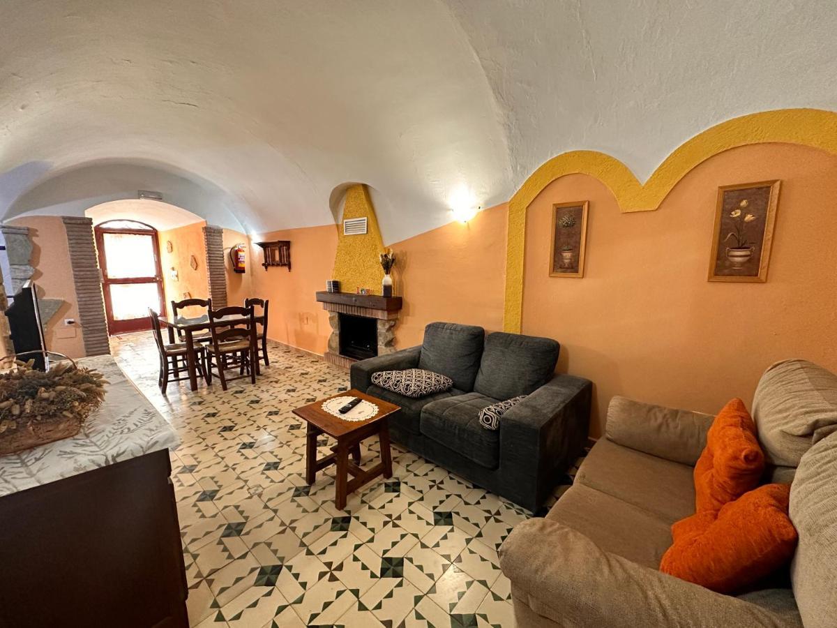 Cuevas La Granja Apartment Benalua de Guadix ภายนอก รูปภาพ