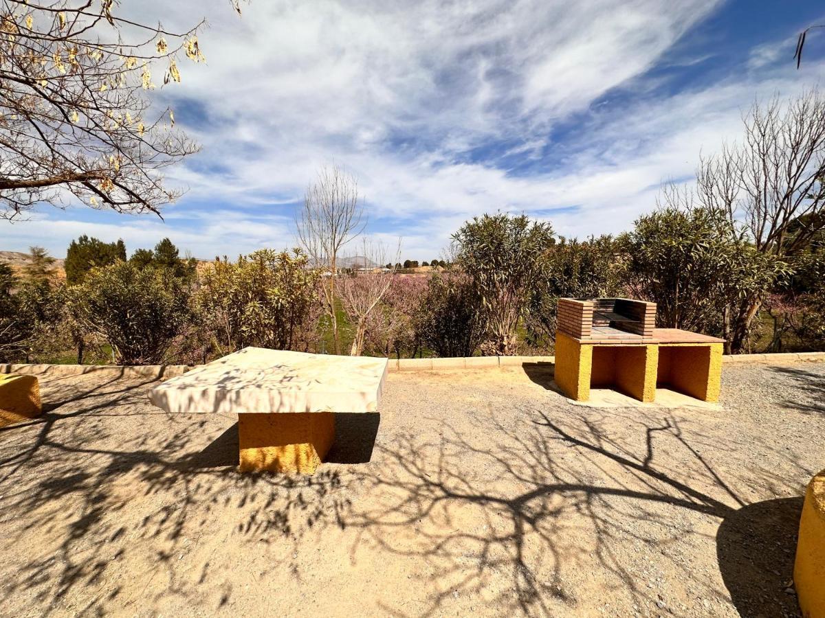 Cuevas La Granja Apartment Benalua de Guadix ภายนอก รูปภาพ