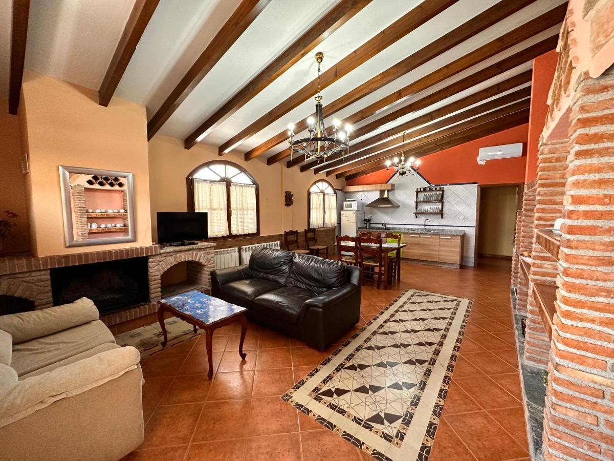 Cuevas La Granja Apartment Benalua de Guadix ภายนอก รูปภาพ