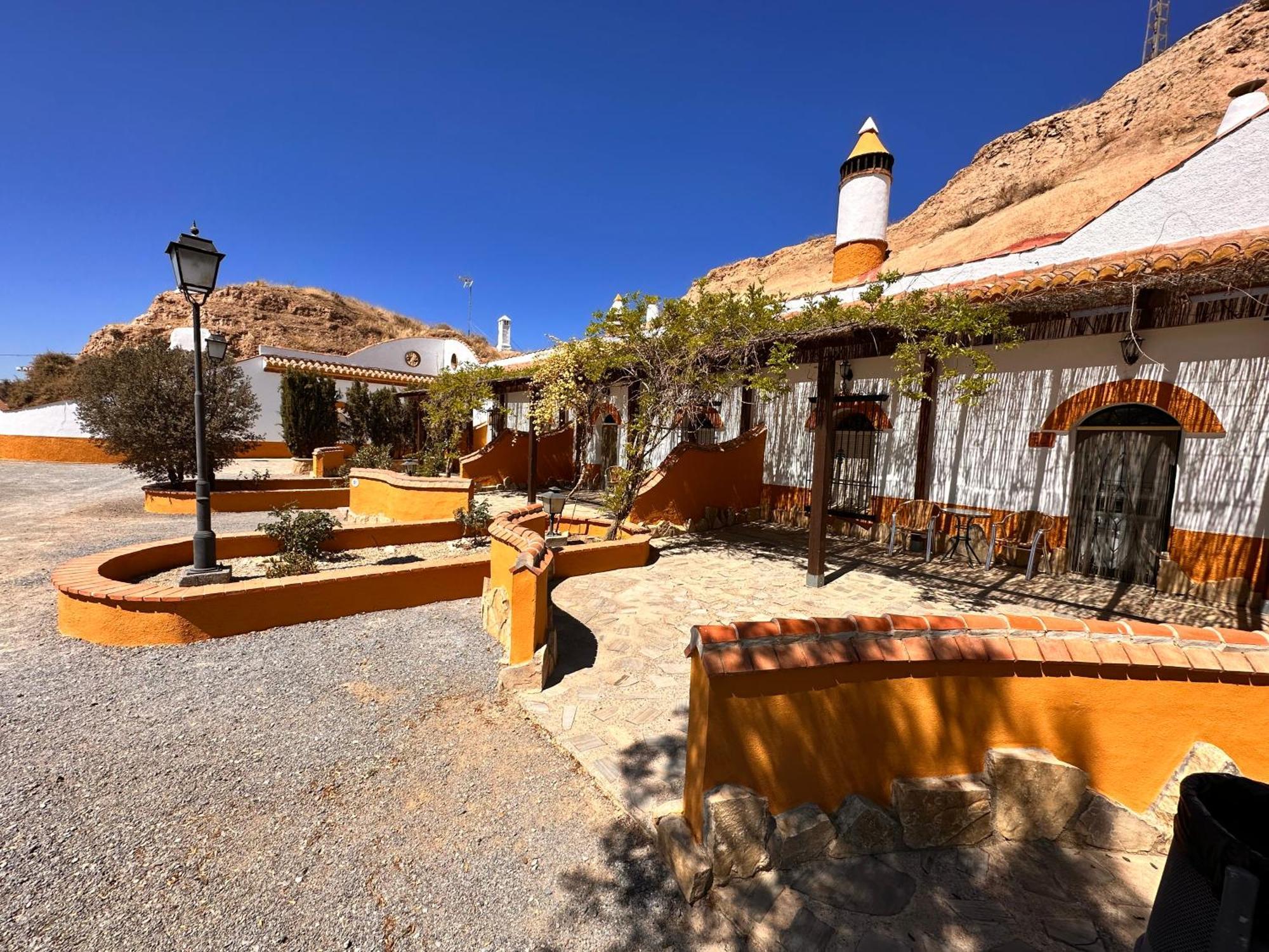 Cuevas La Granja Apartment Benalua de Guadix ภายนอก รูปภาพ